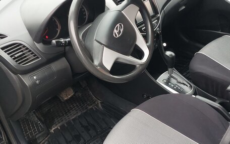Hyundai Solaris II рестайлинг, 2012 год, 950 000 рублей, 6 фотография