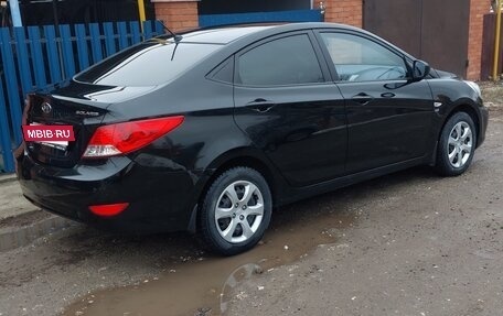 Hyundai Solaris II рестайлинг, 2012 год, 950 000 рублей, 12 фотография