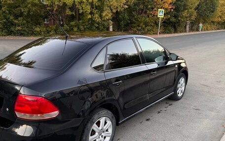 Volkswagen Polo VI (EU Market), 2012 год, 750 000 рублей, 2 фотография