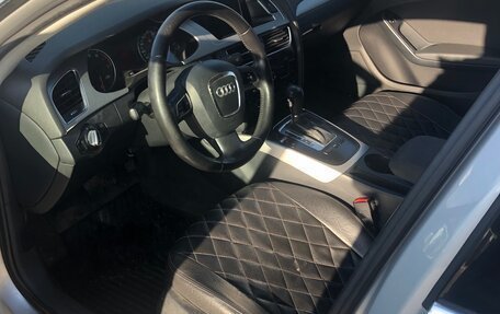 Audi A4, 2011 год, 1 275 000 рублей, 9 фотография