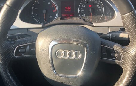 Audi A4, 2011 год, 1 275 000 рублей, 10 фотография