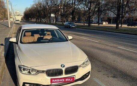 BMW 3 серия, 2017 год, 2 600 000 рублей, 3 фотография