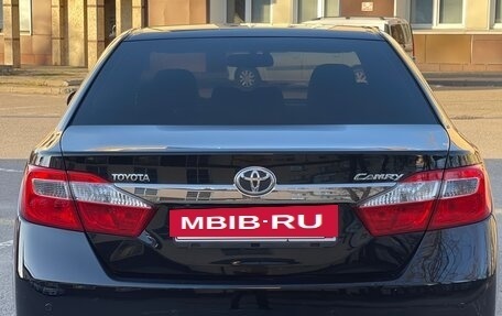 Toyota Camry, 2013 год, 2 200 000 рублей, 10 фотография