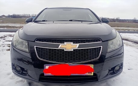 Chevrolet Cruze II, 2011 год, 675 000 рублей, 2 фотография