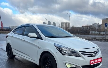 Hyundai Solaris II рестайлинг, 2016 год, 730 000 рублей, 1 фотография