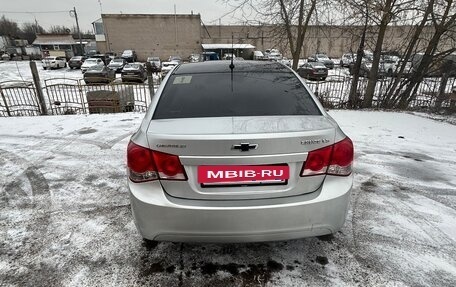 Chevrolet Cruze II, 2010 год, 640 000 рублей, 4 фотография