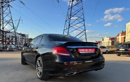 Mercedes-Benz E-Класс, 2019 год, 3 450 000 рублей, 7 фотография