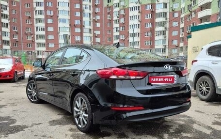 Hyundai Elantra VI рестайлинг, 2017 год, 1 550 000 рублей, 6 фотография