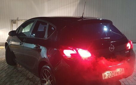 Opel Astra J, 2010 год, 800 000 рублей, 4 фотография