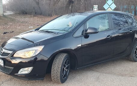 Opel Astra J, 2010 год, 800 000 рублей, 14 фотография