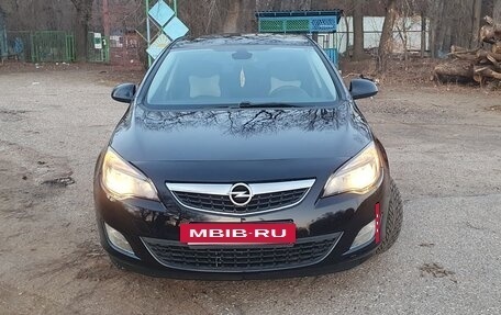 Opel Astra J, 2010 год, 800 000 рублей, 20 фотография