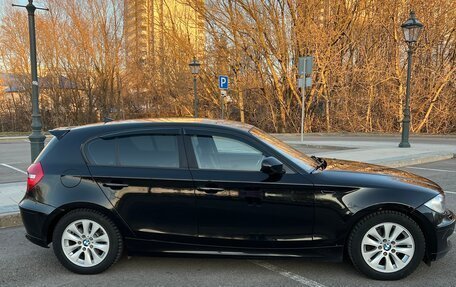 BMW 1 серия, 2011 год, 960 000 рублей, 2 фотография