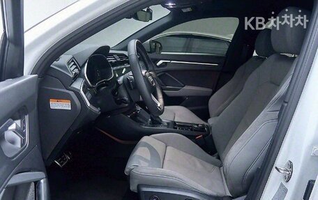 Audi Q3, 2022 год, 4 080 000 рублей, 11 фотография