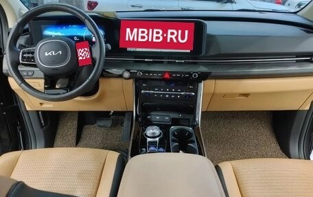 KIA Carnival, 2021 год, 2 600 700 рублей, 7 фотография