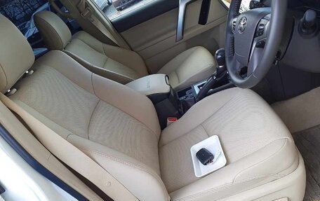 Toyota Land Cruiser Prado 150 рестайлинг 2, 2022 год, 4 480 000 рублей, 9 фотография