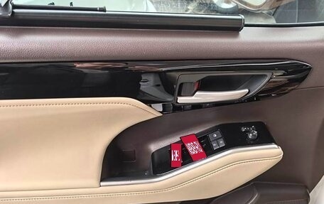 Toyota Highlander, 2022 год, 3 500 000 рублей, 12 фотография