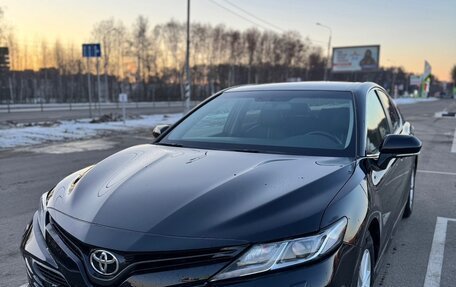 Toyota Camry, 2020 год, 2 750 000 рублей, 2 фотография