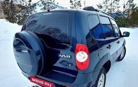 Chevrolet Niva I рестайлинг, 2013 год, 519 000 рублей, 3 фотография