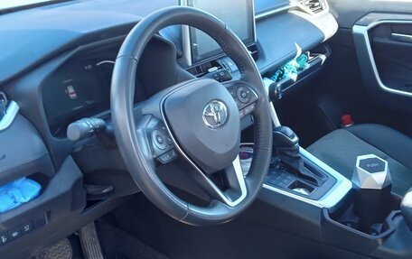 Toyota RAV4, 2023 год, 4 199 999 рублей, 4 фотография