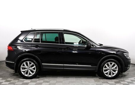 Volkswagen Tiguan II, 2018 год, 2 870 000 рублей, 4 фотография