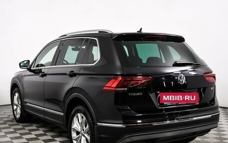 Volkswagen Tiguan II, 2018 год, 2 870 000 рублей, 7 фотография