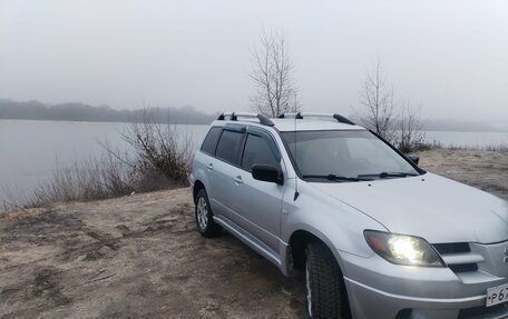 Mitsubishi Outlander III рестайлинг 3, 2003 год, 635 000 рублей, 2 фотография