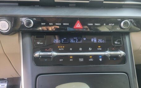 KIA Carnival, 2020 год, 2 250 000 рублей, 10 фотография