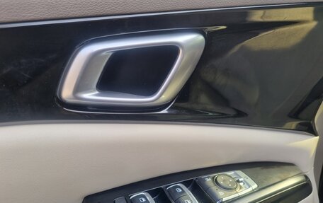 KIA Carnival, 2020 год, 2 250 000 рублей, 11 фотография
