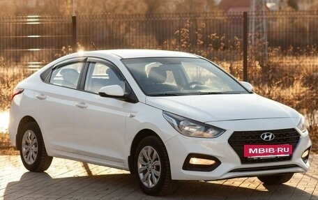 Hyundai Solaris II рестайлинг, 2018 год, 1 320 000 рублей, 3 фотография