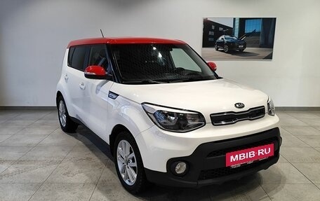 KIA Soul II рестайлинг, 2018 год, 1 999 000 рублей, 3 фотография