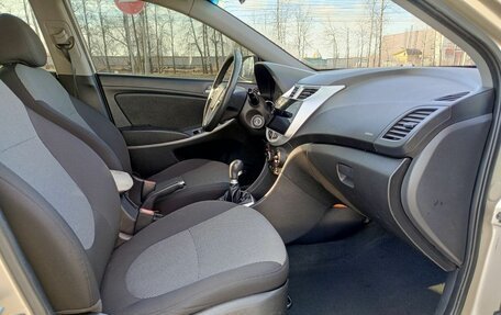 Hyundai Solaris II рестайлинг, 2011 год, 699 000 рублей, 11 фотография