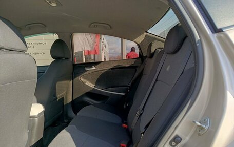 Hyundai Solaris II рестайлинг, 2011 год, 699 000 рублей, 12 фотография