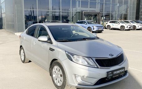 KIA Rio III рестайлинг, 2013 год, 790 000 рублей, 3 фотография