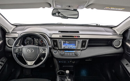 Toyota RAV4, 2018 год, 2 770 000 рублей, 14 фотография