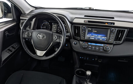 Toyota RAV4, 2018 год, 2 770 000 рублей, 29 фотография