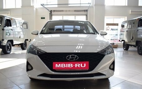 Hyundai Solaris II рестайлинг, 2021 год, 1 650 000 рублей, 2 фотография