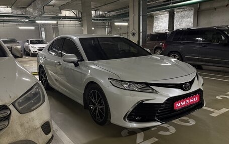 Toyota Camry, 2020 год, 3 200 000 рублей, 1 фотография