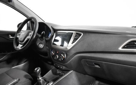 Hyundai Solaris II рестайлинг, 2017 год, 778 000 рублей, 9 фотография