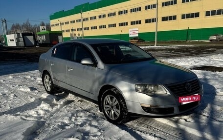 Volkswagen Passat B6, 2005 год, 525 000 рублей, 2 фотография