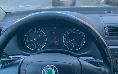Skoda Octavia, 2012 год, 1 050 000 рублей, 14 фотография