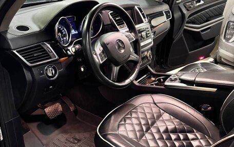 Mercedes-Benz GL-Класс, 2012 год, 14 фотография