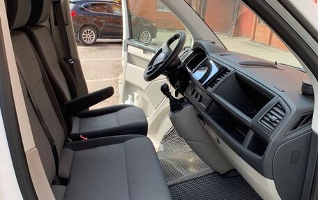 Volkswagen Transporter T6 рестайлинг, 2019 год, 3 375 000 рублей, 8 фотография