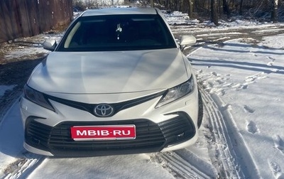 Toyota Camry, 2021 год, 3 550 000 рублей, 1 фотография