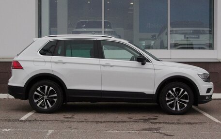 Volkswagen Tiguan II, 2019 год, 2 787 000 рублей, 5 фотография