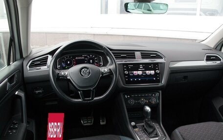 Volkswagen Tiguan II, 2019 год, 2 787 000 рублей, 6 фотография