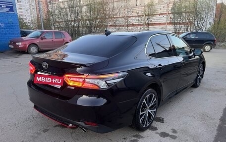 Toyota Camry, 2020 год, 3 390 000 рублей, 5 фотография