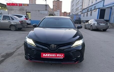 Toyota Camry, 2020 год, 3 390 000 рублей, 4 фотография