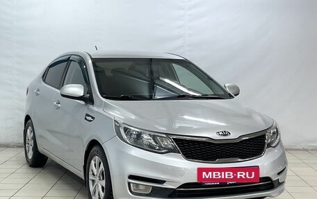 KIA Rio III рестайлинг, 2016 год, 1 050 000 рублей, 2 фотография