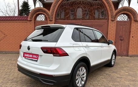 Volkswagen Tiguan II, 2021 год, 2 850 000 рублей, 4 фотография