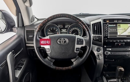 Toyota Land Cruiser 200, 2012 год, 4 100 000 рублей, 22 фотография